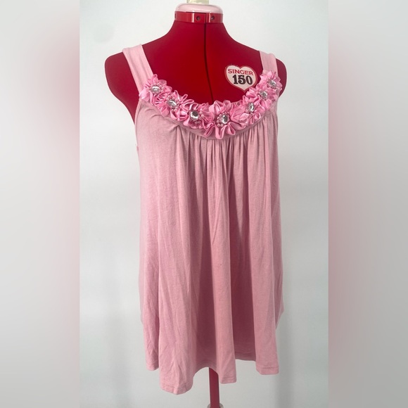 Pretty Good Tops - 2 FOR $20 Y2K Pink Tank Top With 3D Flowers And Rhinestone Beaded Embellishments